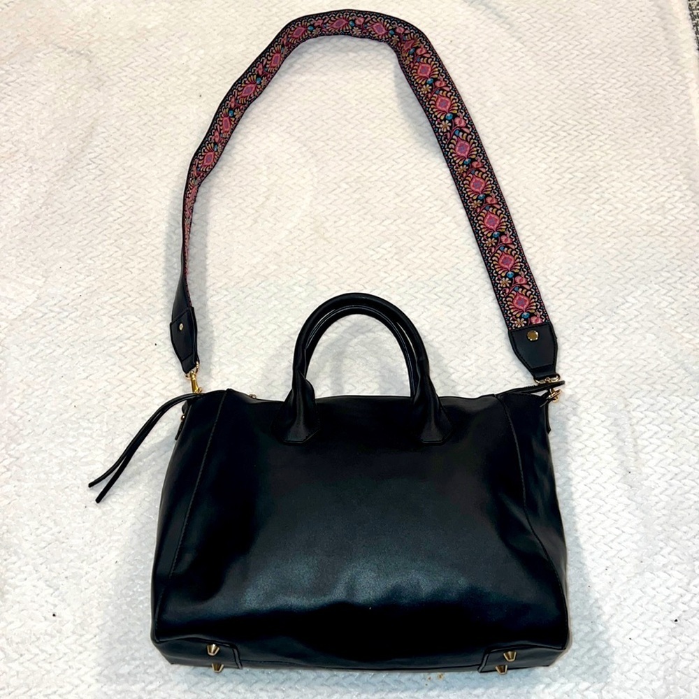 JUSTFAB Nikol Satchel Black